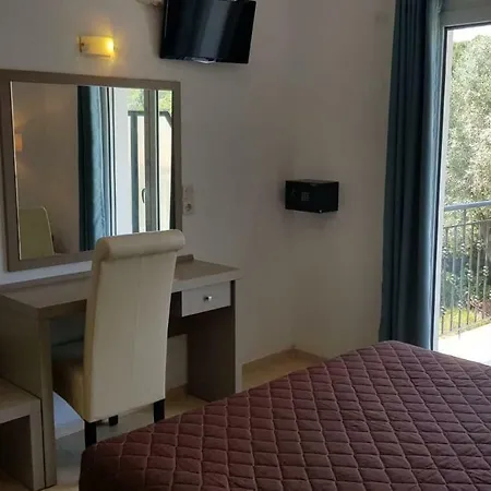 Aparthotel Kirimis Troulos